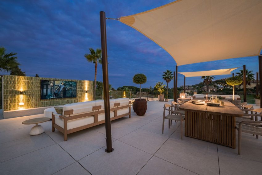 R4186339-Villa-For-Sale-Nueva-Andalucia-Detached-4-Beds-380-Built-17