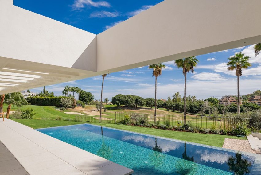 R4186339-Villa-For-Sale-Nueva-Andalucia-Detached-4-Beds-380-Built-18