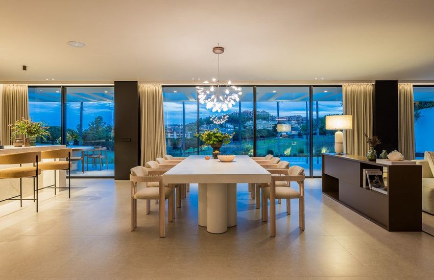 R4186339-Villa-For-Sale-Nueva-Andalucia-Detached-4-Beds-380-Built-4