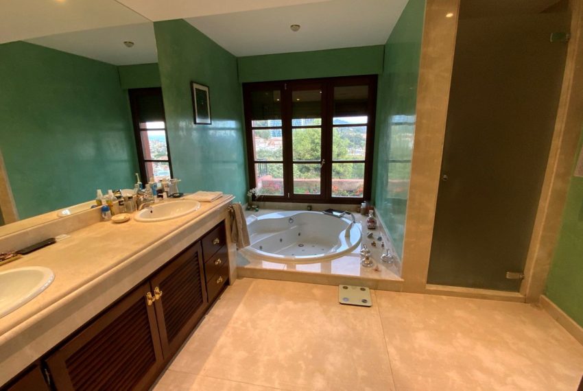 R4191364-Villa-For-Sale-Marbella-Detached-5-Beds-760-Built-15