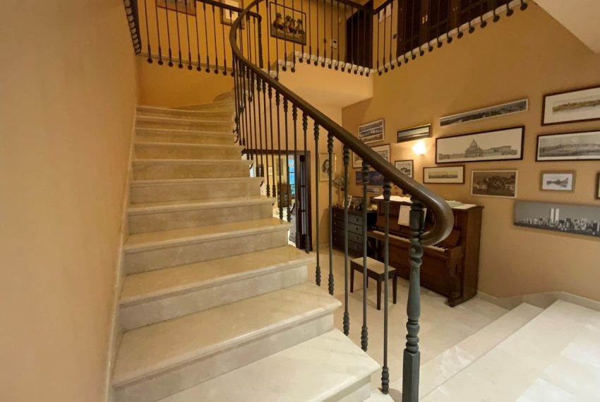 R4191364-Villa-For-Sale-Marbella-Detached-5-Beds-760-Built-6