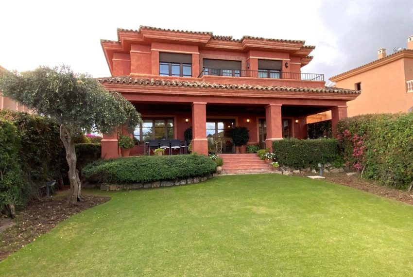 R4191364-Villa-For-Sale-Marbella-Detached-5-Beds-760-Built