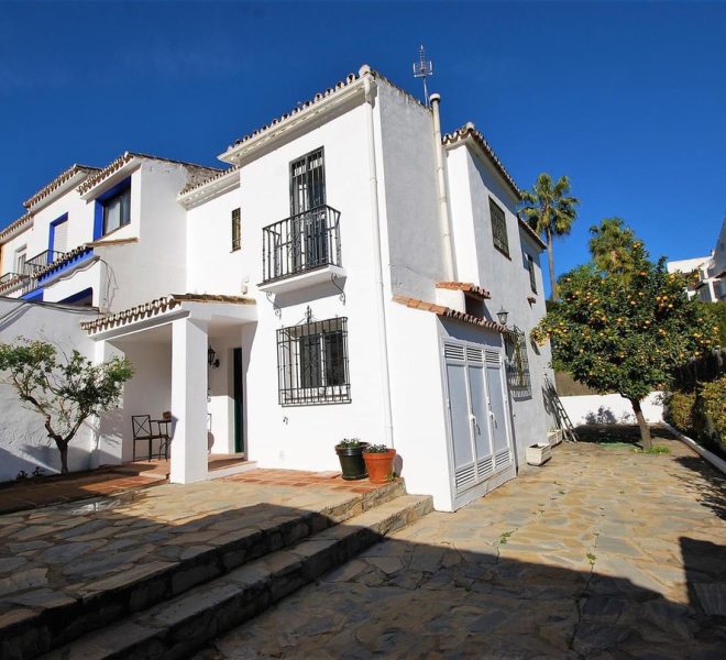 R4201366-Image 1-Semi Detached - 2 Beds - 115 Built
