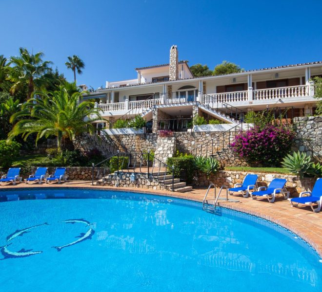 R4216087-Image 1-Detached - 7 Beds - 703 Built
