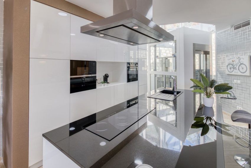 R4228546-Villa-For-Sale-Mijas-Detached-4-Beds-564-Built-16
