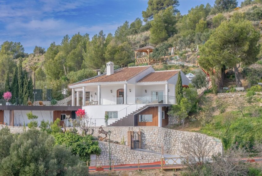 R4228546-Villa-For-Sale-Mijas-Detached-4-Beds-564-Built-7