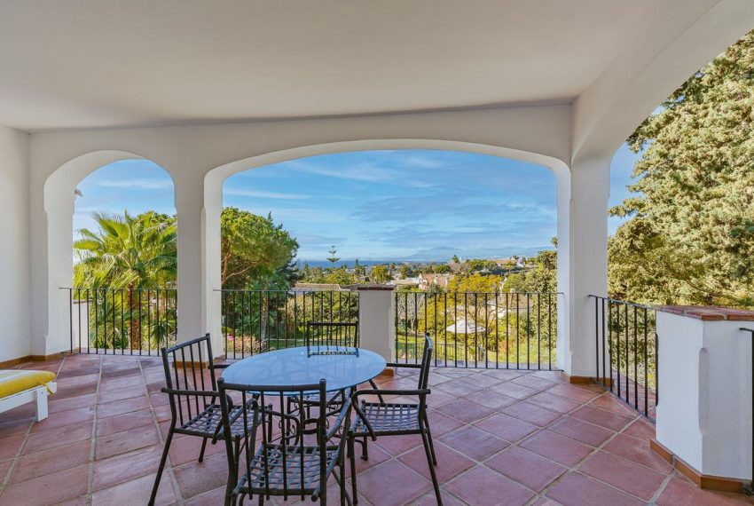 R4230130-Villa-For-Sale-El-Rosario-Detached-5-Beds-944-Built-7