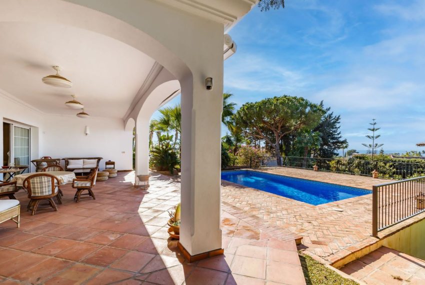 R4230130-Villa-For-Sale-El-Rosario-Detached-5-Beds-944-Built-8