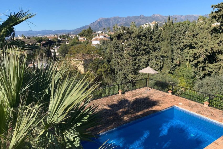R4230130-Villa-For-Sale-El-Rosario-Detached-5-Beds-944-Built