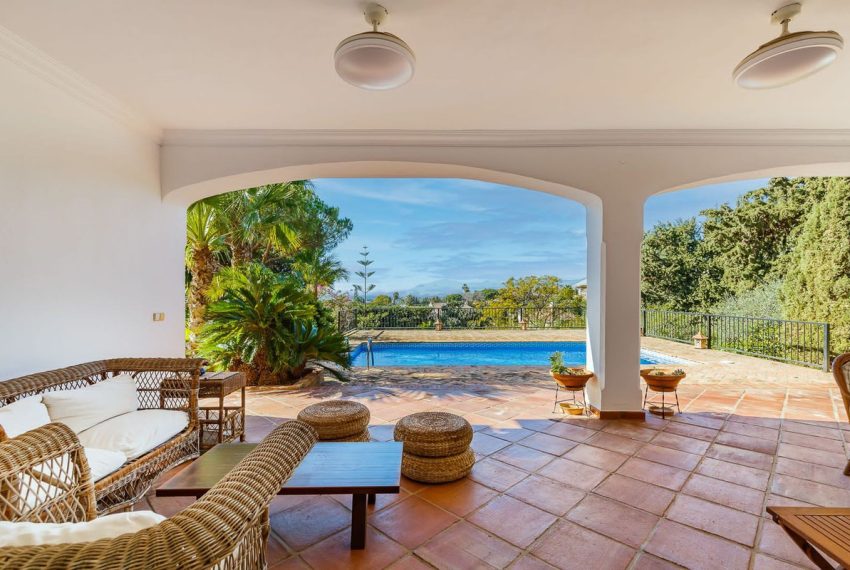 R4230130-Villa-For-Sale-El-Rosario-Detached-5-Beds-944-Built-9