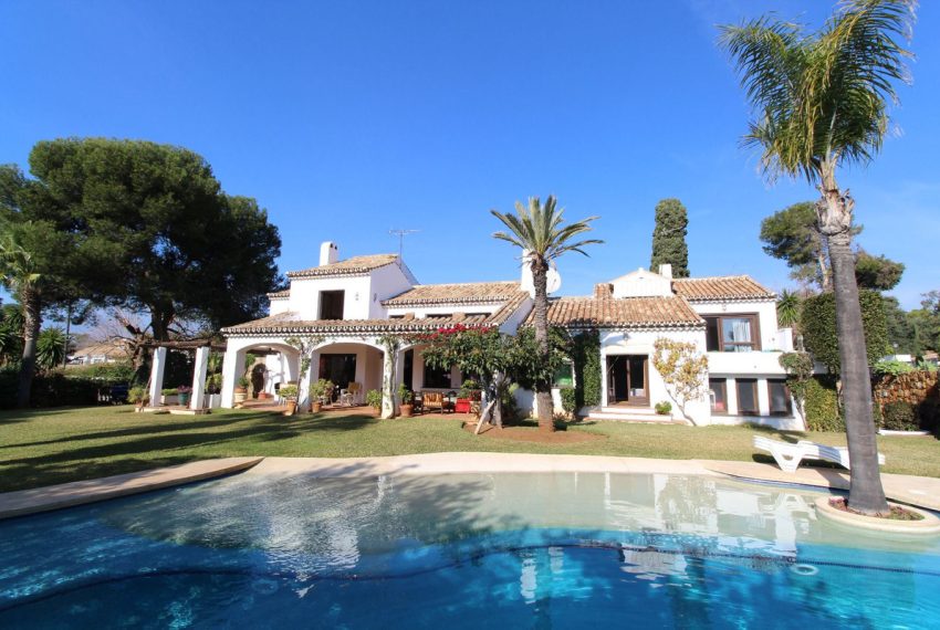 R4238089-Villa-For-Sale-New-Golden-Mile-Detached-4-Beds-400-Built-3