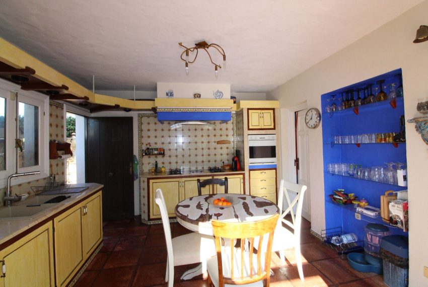 R4238089-Villa-For-Sale-New-Golden-Mile-Detached-4-Beds-400-Built-8