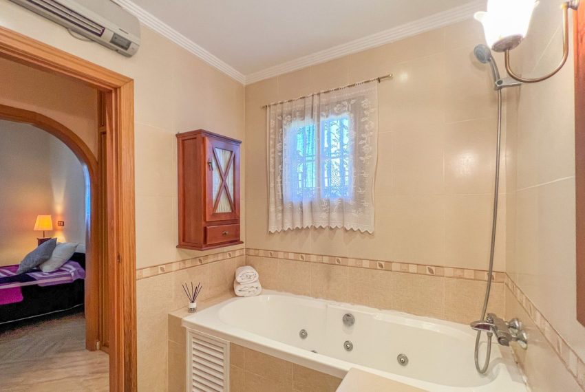 R4257535-Villa-For-Sale-Mijas-Finca-4-Beds-199-Built-16