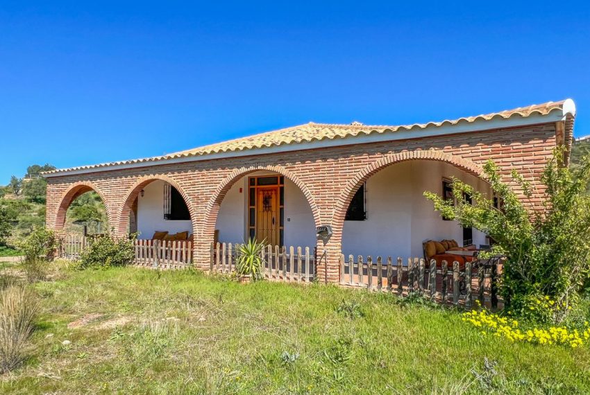 R4257535-Villa-For-Sale-Mijas-Finca-4-Beds-199-Built