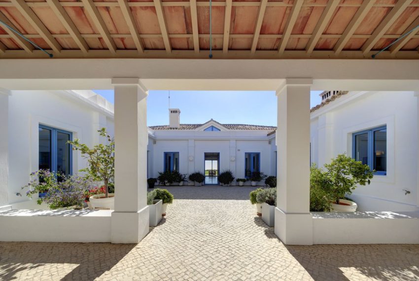 R4284544-Villa-For-Sale-Benahavis-Detached-5-Beds-682-Built-13
