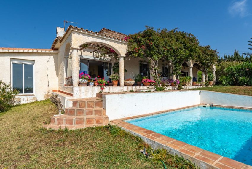 R4296964-Villa-For-Sale-Mijas-Costa-Detached-4-Beds-150-Built-4