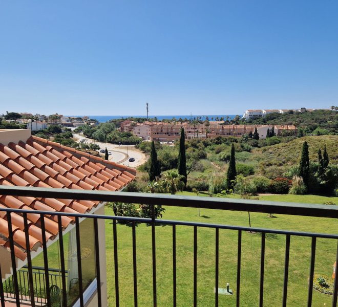 R4325074-Image 1-Penthouse - 3 Beds - 106 Built
