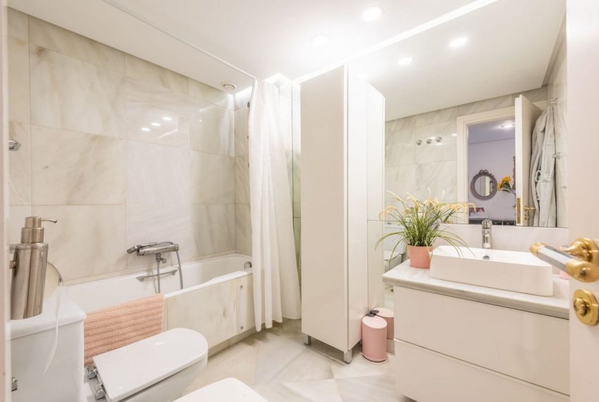 R4329799-Apartment-For-Sale-Marbella-Middle-Floor-3-Beds-224-Built-8
