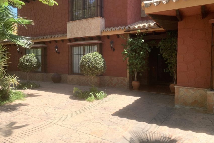 R4386514-Villa-For-Sale-Mijas-Detached-4-Beds-551-Built-1