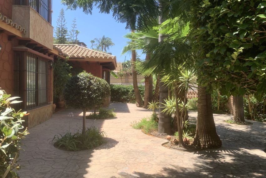 R4386514-Villa-For-Sale-Mijas-Detached-4-Beds-551-Built-3