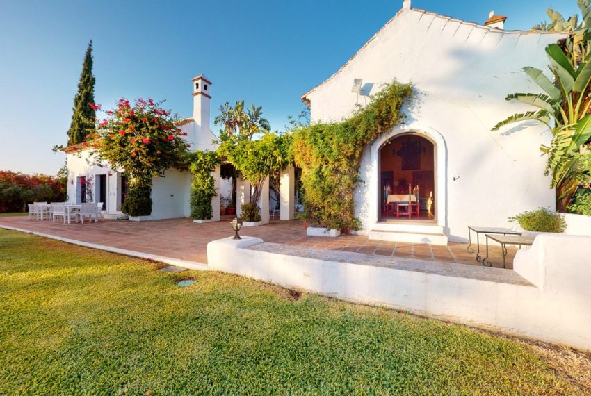 R4417861-Villa-For-Sale-Mijas-Finca-10-Beds-1232-Built-1