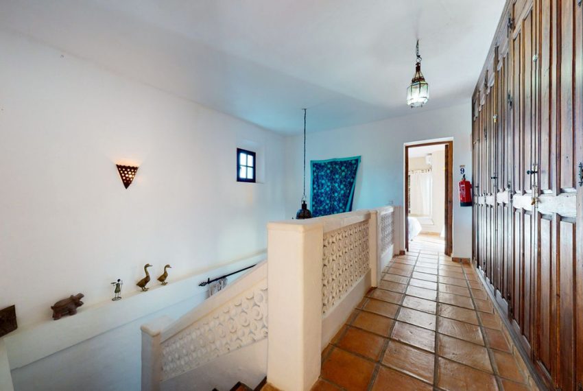 R4417861-Villa-For-Sale-Mijas-Finca-10-Beds-1232-Built-10
