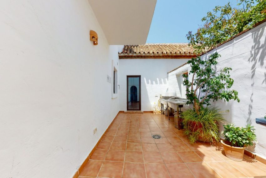 R4417861-Villa-For-Sale-Mijas-Finca-10-Beds-1232-Built-4