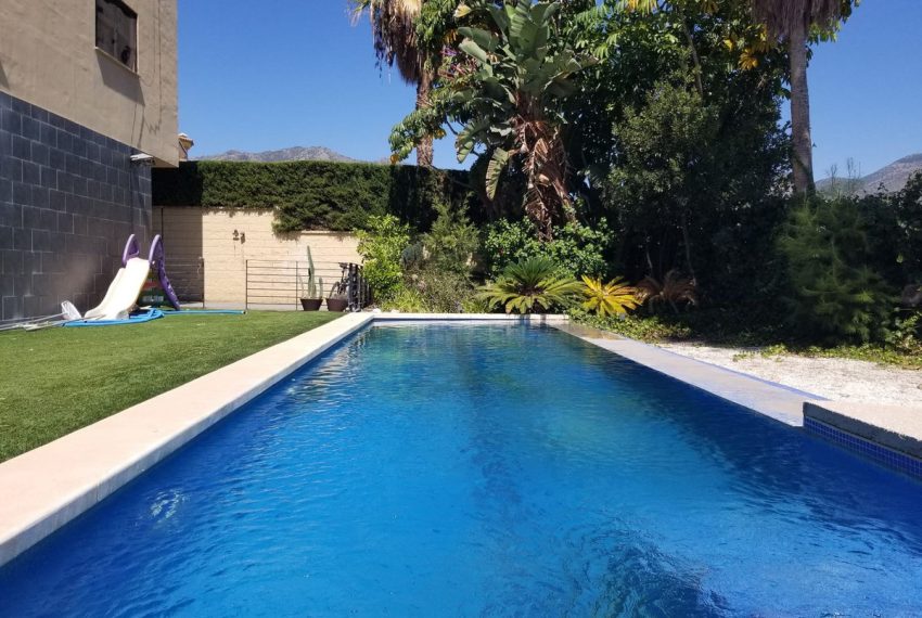 R4418437-Villa-For-Sale-Mijas-Costa-Detached-4-Beds-465-Built-1