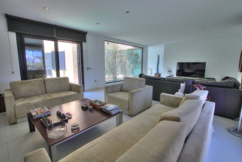R4418437-Villa-For-Sale-Mijas-Costa-Detached-4-Beds-465-Built-6