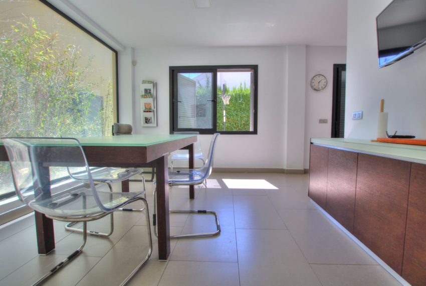 R4418437-Villa-For-Sale-Mijas-Costa-Detached-4-Beds-465-Built-8