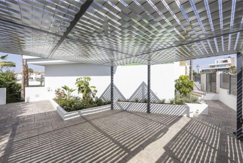 R4429267-Villa-For-Sale-Marbella-Detached-5-Beds-541-Built-16