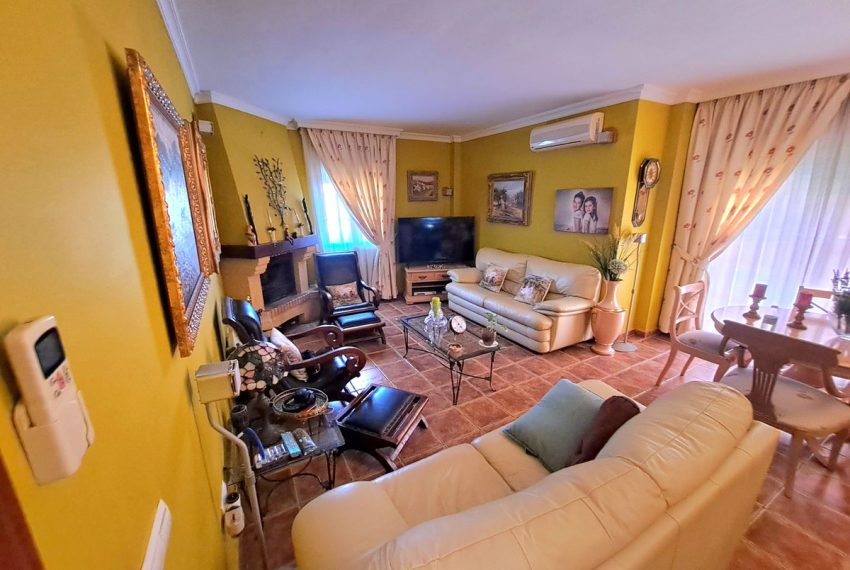 R4442113-Villa-For-Sale-Mijas-Costa-Detached-6-Beds-531-Built-10