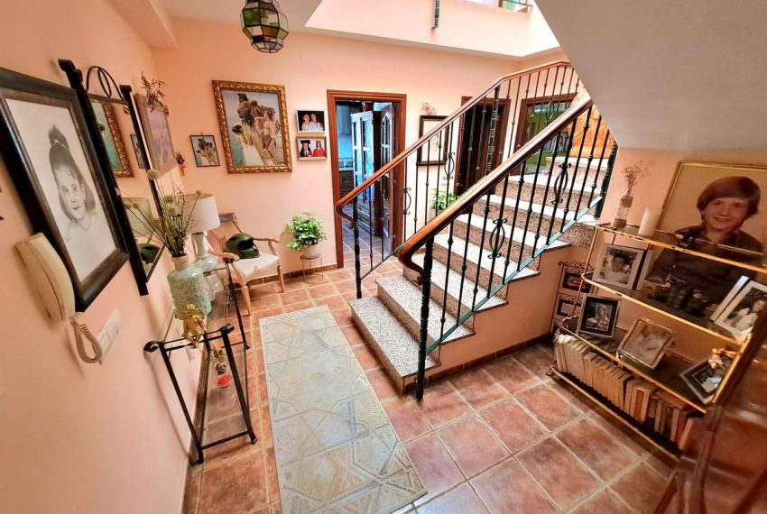 R4442113-Villa-For-Sale-Mijas-Costa-Detached-6-Beds-531-Built-6