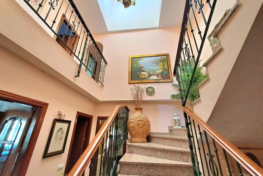 R4442113-Villa-For-Sale-Mijas-Costa-Detached-6-Beds-531-Built-7