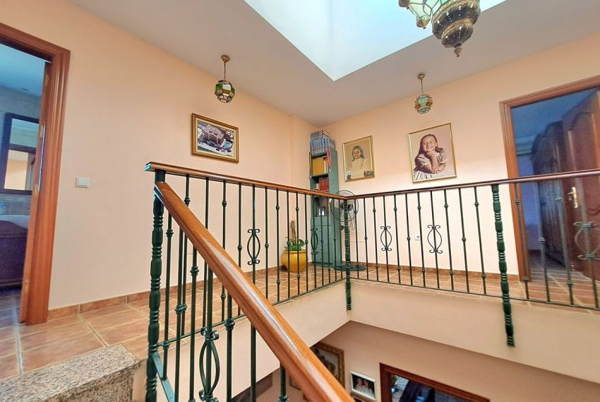 R4442113-Villa-For-Sale-Mijas-Costa-Detached-6-Beds-531-Built-8