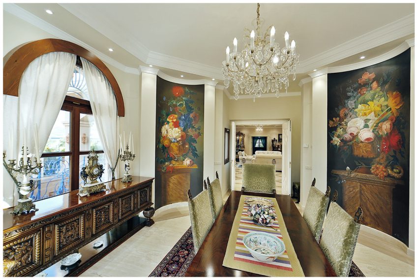 R4443529-Villa-For-Sale-Nueva-Andalucia-Detached-6-Beds-1727-Built-3