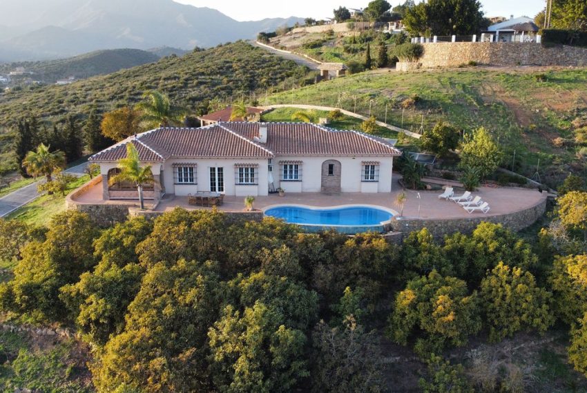 R4445632-Villa-For-Sale-Mijas-Finca-4-Beds-230-Built