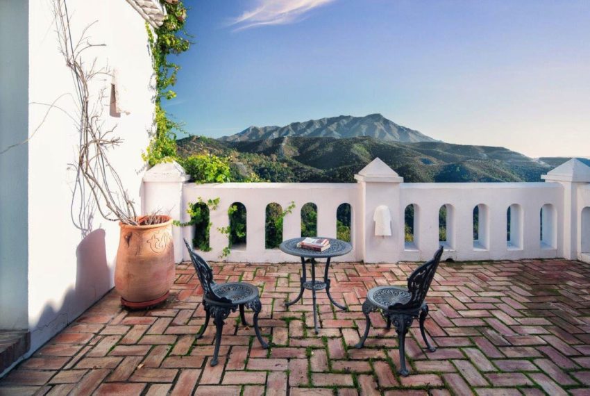 R4449577-Villa-For-Sale-El-Madronal-Detached-6-Beds-892-Built-13