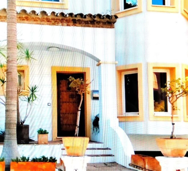 R4505212-Image 1-Semi Detached - 5 Beds - 320 Built