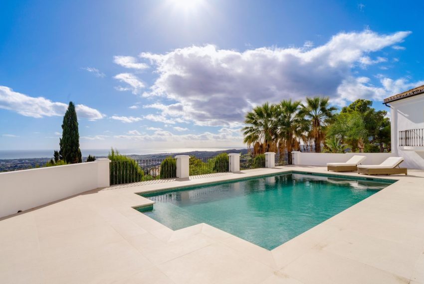 R4553320-Villa-For-Sale-Benahavis-Detached-5-Beds-844-Built-11