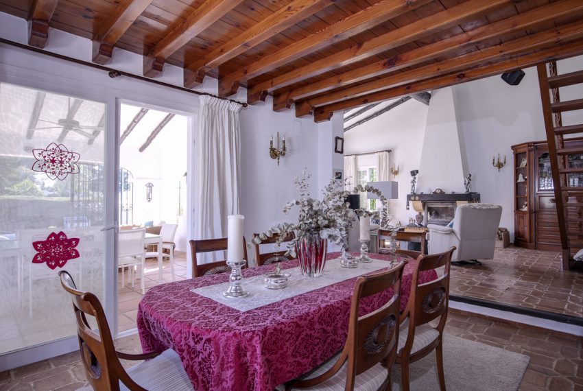 R4559095-Villa-For-Sale-Guadalmina-Alta-Detached-4-Beds-394-Built-11