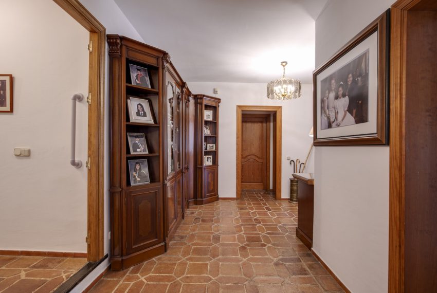 R4559095-Villa-For-Sale-Guadalmina-Alta-Detached-4-Beds-394-Built-14