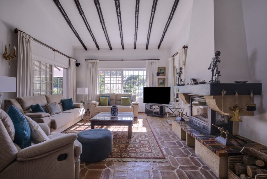 R4559095-Villa-For-Sale-Guadalmina-Alta-Detached-4-Beds-394-Built-4