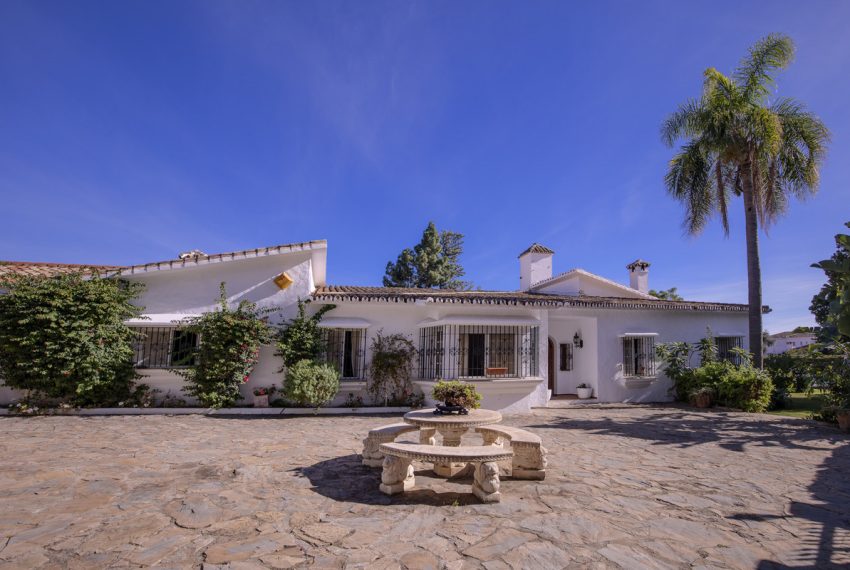 R4559095-Villa-For-Sale-Guadalmina-Alta-Detached-4-Beds-394-Built-7