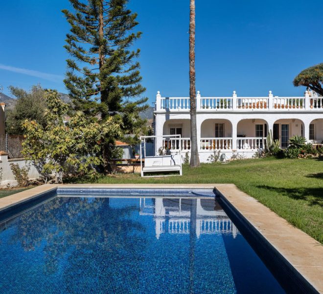 R4562911-Image 1-Detached - 3 Beds - 256 Built