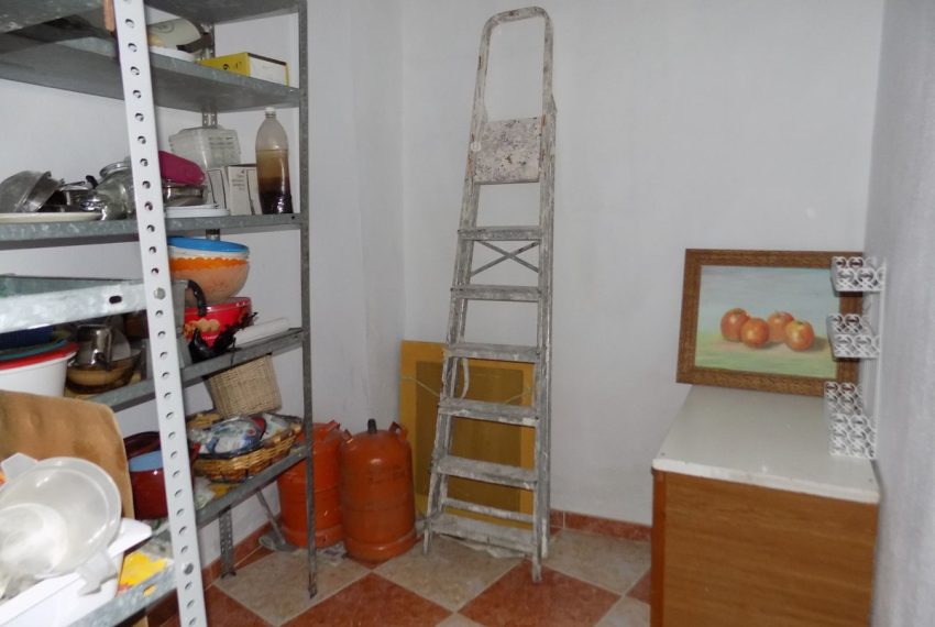 R4570456-Townhouse-For-Sale-Guaro-Terraced-5-Beds-191-Built-11
