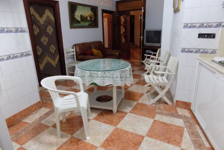 R4570456-Townhouse-For-Sale-Guaro-Terraced-5-Beds-191-Built-8
