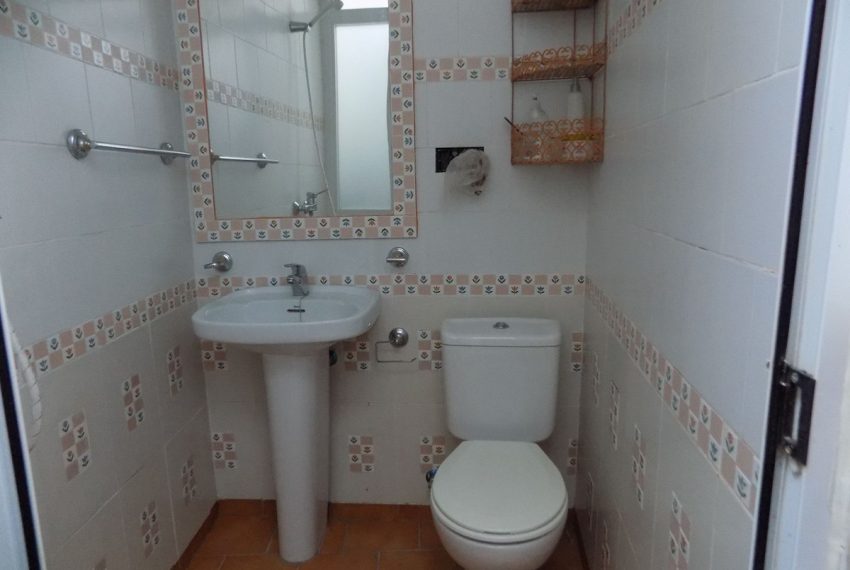 R4570456-Townhouse-For-Sale-Guaro-Terraced-5-Beds-191-Built-9