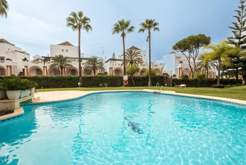 R4586530-Apartment-For-Sale-Elviria-Penthouse-Duplex-3-Beds-157-Built-6