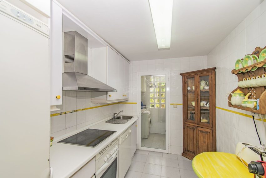 R4599880-Apartment-For-Sale-Nueva-Andalucia-Middle-Floor-3-Beds-117-Built-12